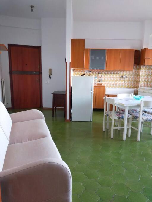 Casa Di Baia Apartment Pesaro Bagian luar foto